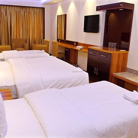 Fal Hotel L.L.C Dubai Quarto foto